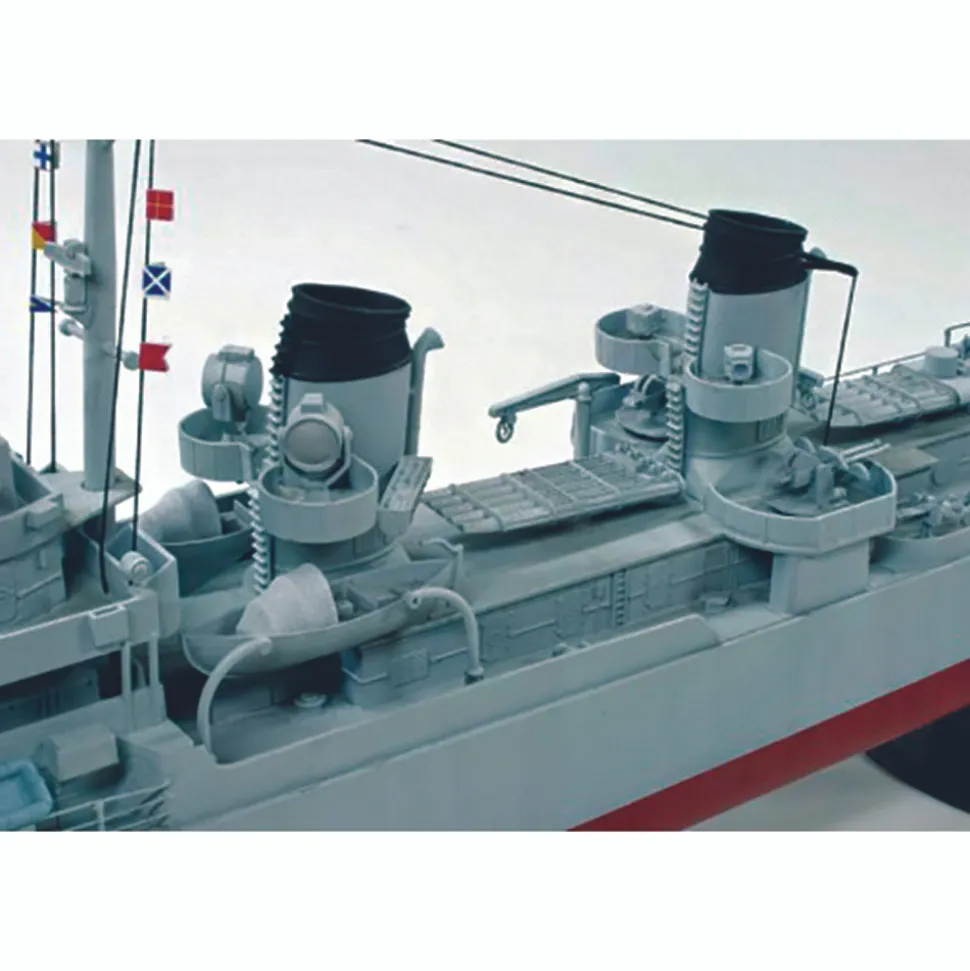 USS Melvin DD-680 "Blue Devil" 1/125 Kit Other Scale by Lindberg