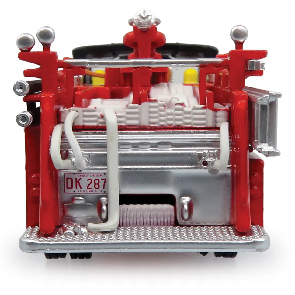 Ward LaFrance Fire Engine: Chicago Fire Department 1:87 Scale Diecast Model Truck by Iconic Replicas