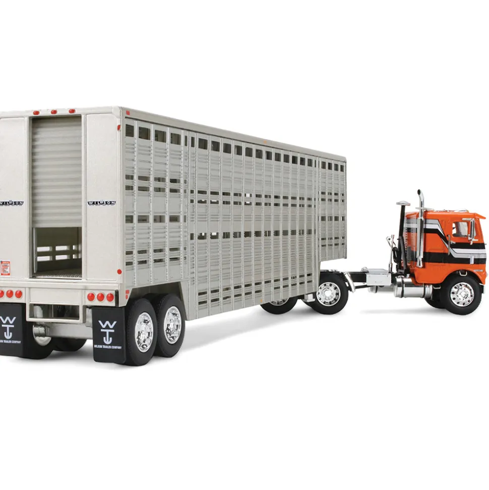 Western Distributors Peterbilt Model 351 with 63" Flat Top Sleeper & 40' Vintage Trailer with Reefer 1:64 Scale Diecast Model Truck by Diecast Promotions